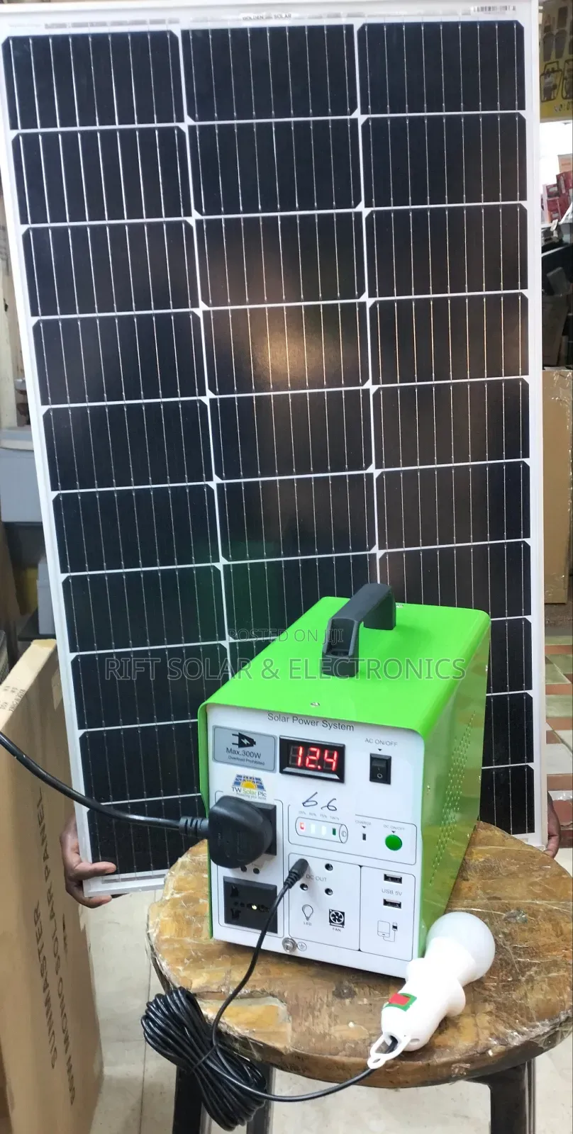 300w Solar Solution Portable Power Station With 4 Lights 60w Solar