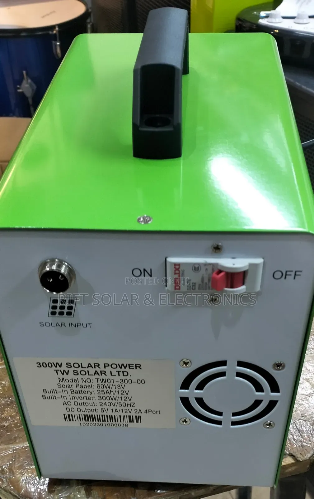 300w Solar Solution Portable Power Station With 4 Lights 60w Solar