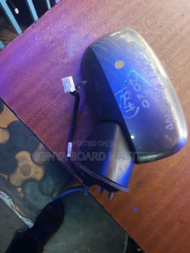 Ex-japan Suzuki Baleno Side Mirror - main view