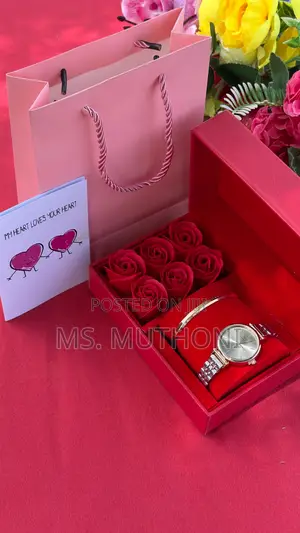 Valentines/ Birthday Ladies Petals Gift Set