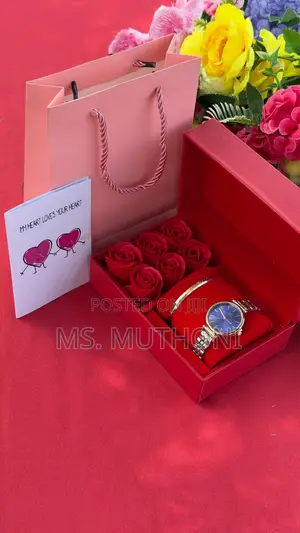 Valentines/ Birthday Ladies Petals Gift Set