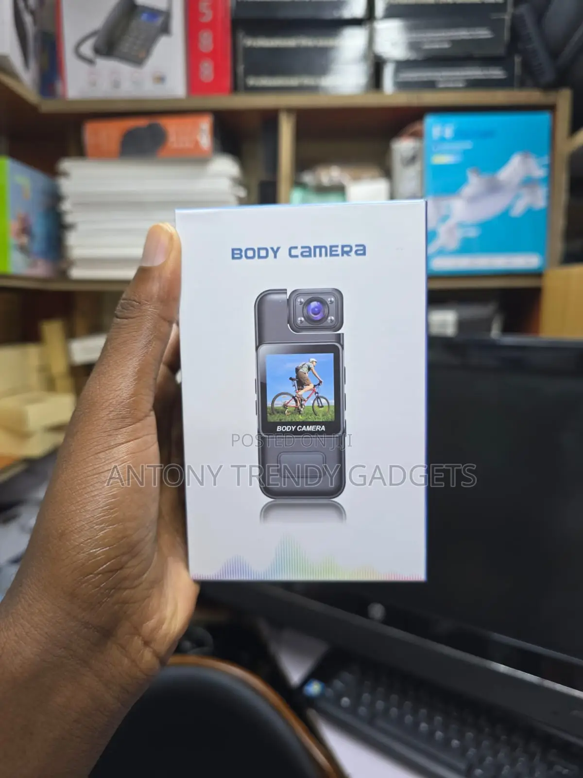 Portable 4k Body Cam With 180° Rotating Lens & Motion Alert