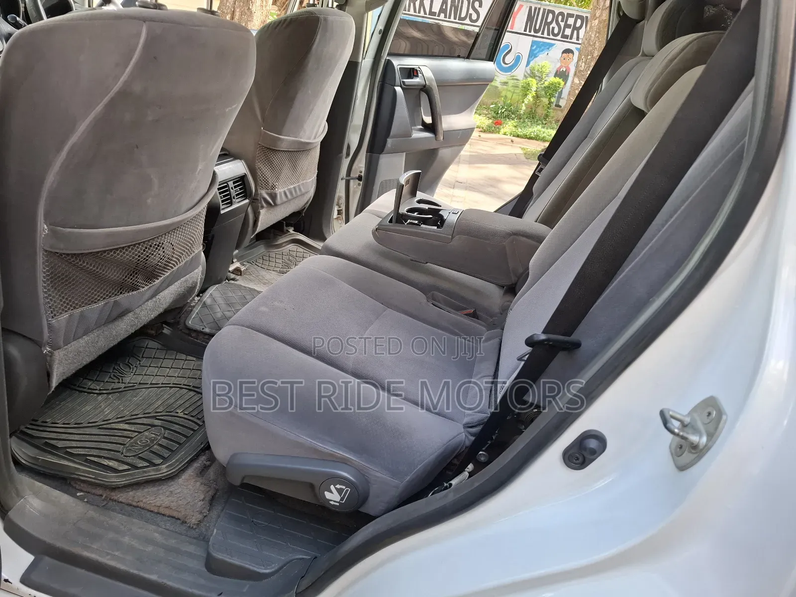 Toyota Land Cruiser Prado 2.7 i 2010 White