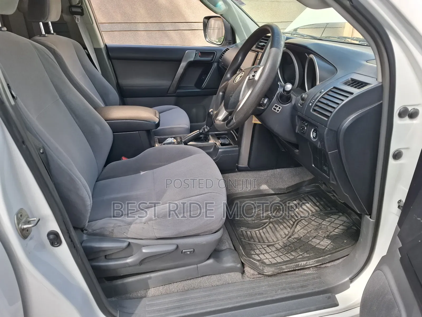 Toyota Land Cruiser Prado 2.7 i 2010 White