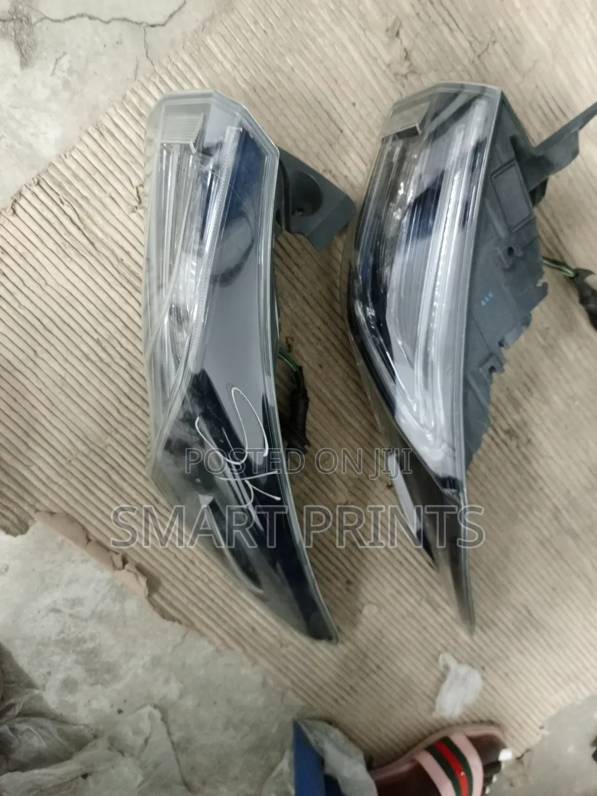 Exceptional Quality Ex Japan Toyota Harrier 2014 Right Taillight