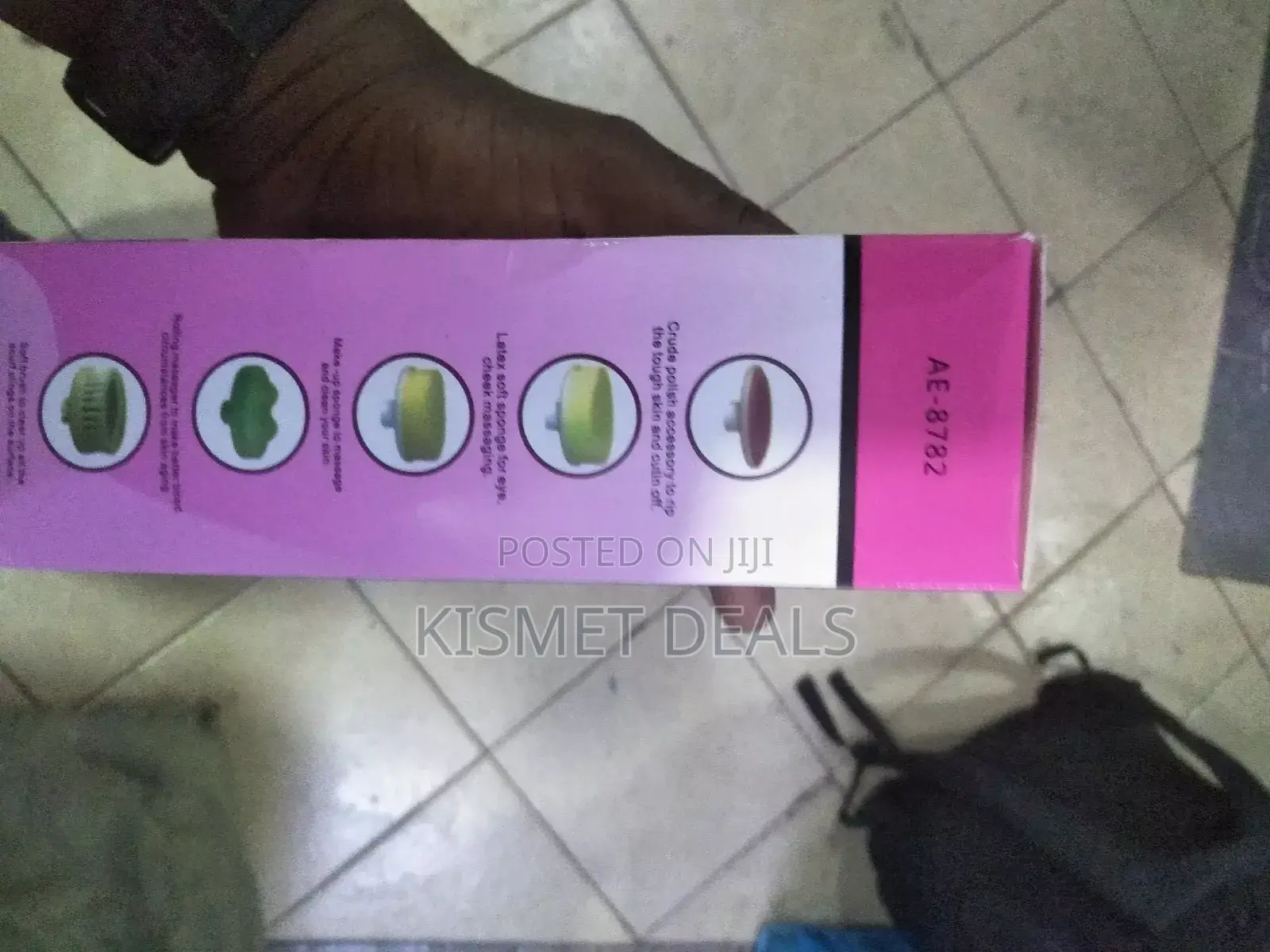 Facial Massager 5 in 1 Pore Cleaner Body Massager Replaceable Head