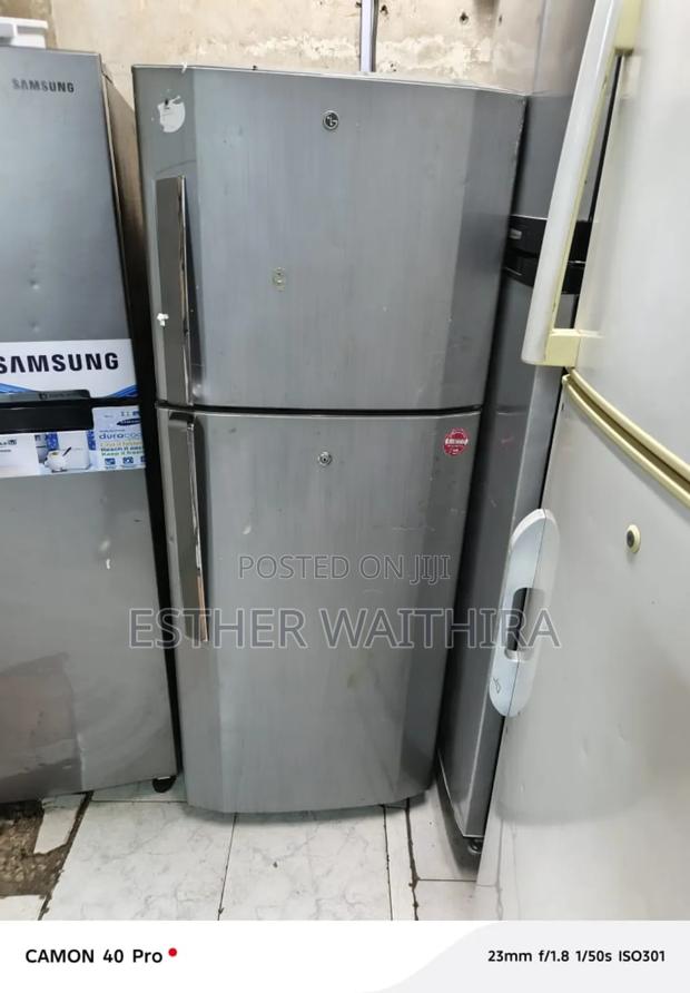 Lg Stabilizer Silver Fridge in Good Condition