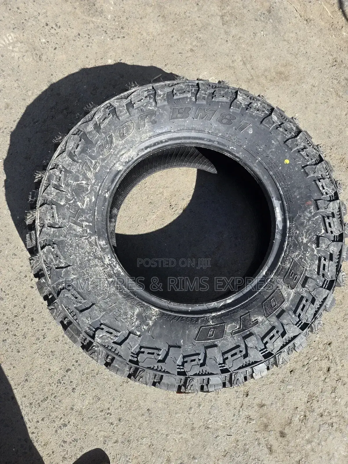 235 /75 R15 Boto Tyres (Mud Terrein)