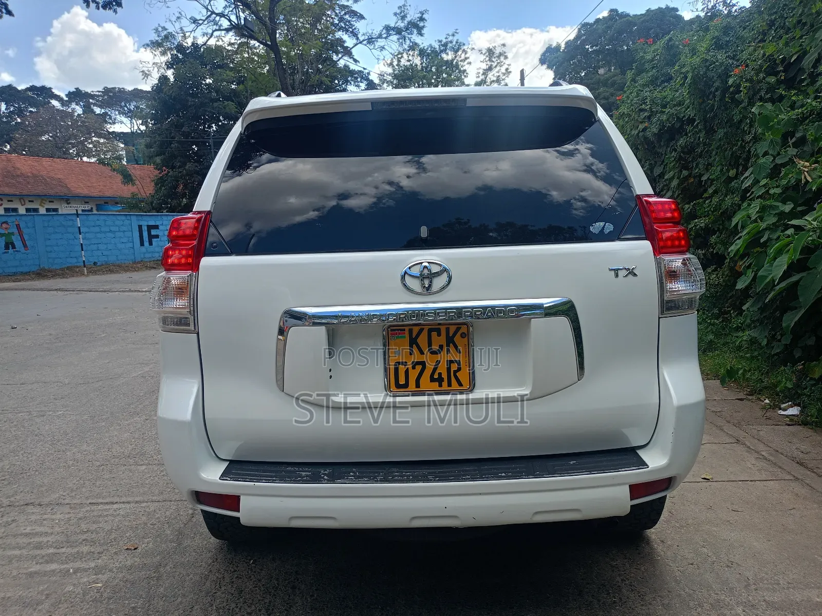 Toyota Land Cruiser Prado 2011 White