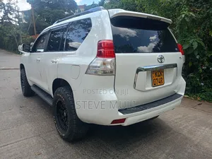 Toyota Land Cruiser Prado 2011 White