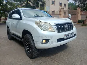 Toyota Land Cruiser Prado 2011 White