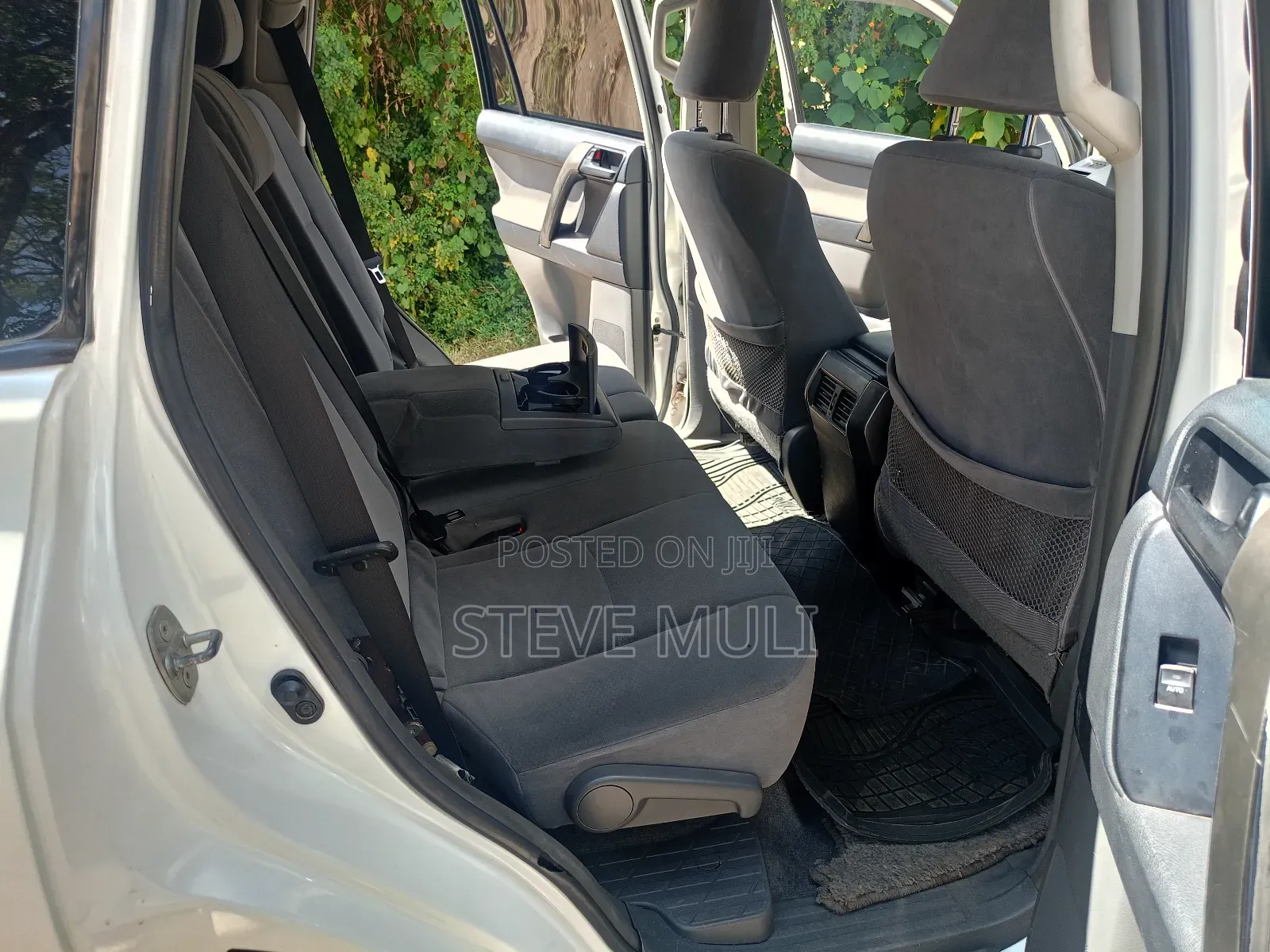 Toyota Land Cruiser Prado 2011 White