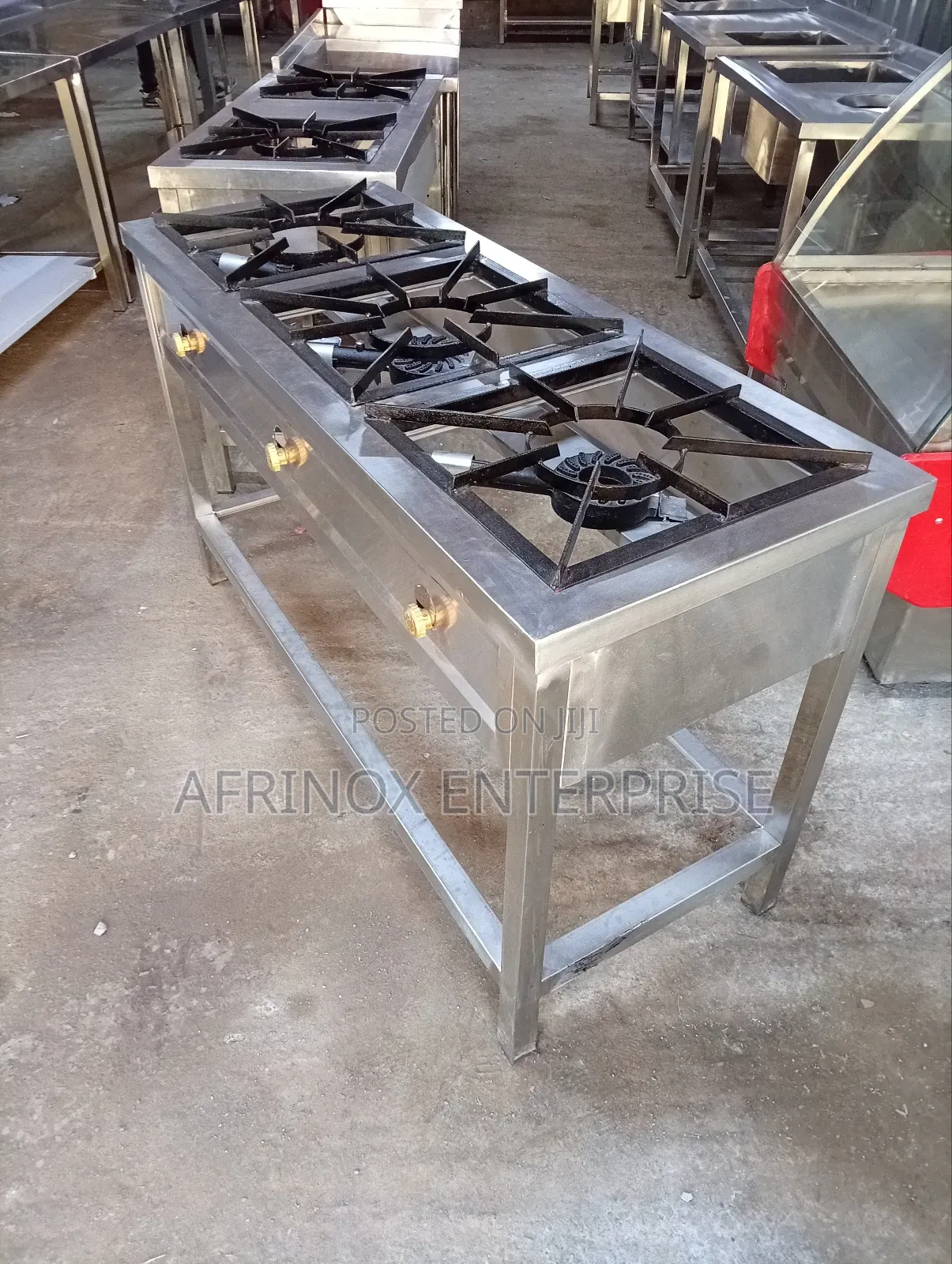 Hotel Gas Cooker, 3 Burners. Payment on Delivery