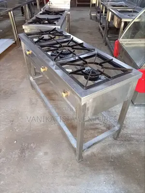 Hotel Gas Cooker, 3 Burners. Payment on Delivery