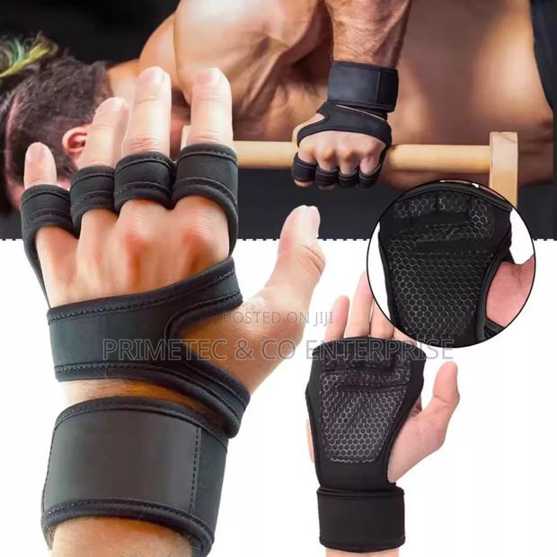 Training Sport Gloves for Men Women Workout Gloves.