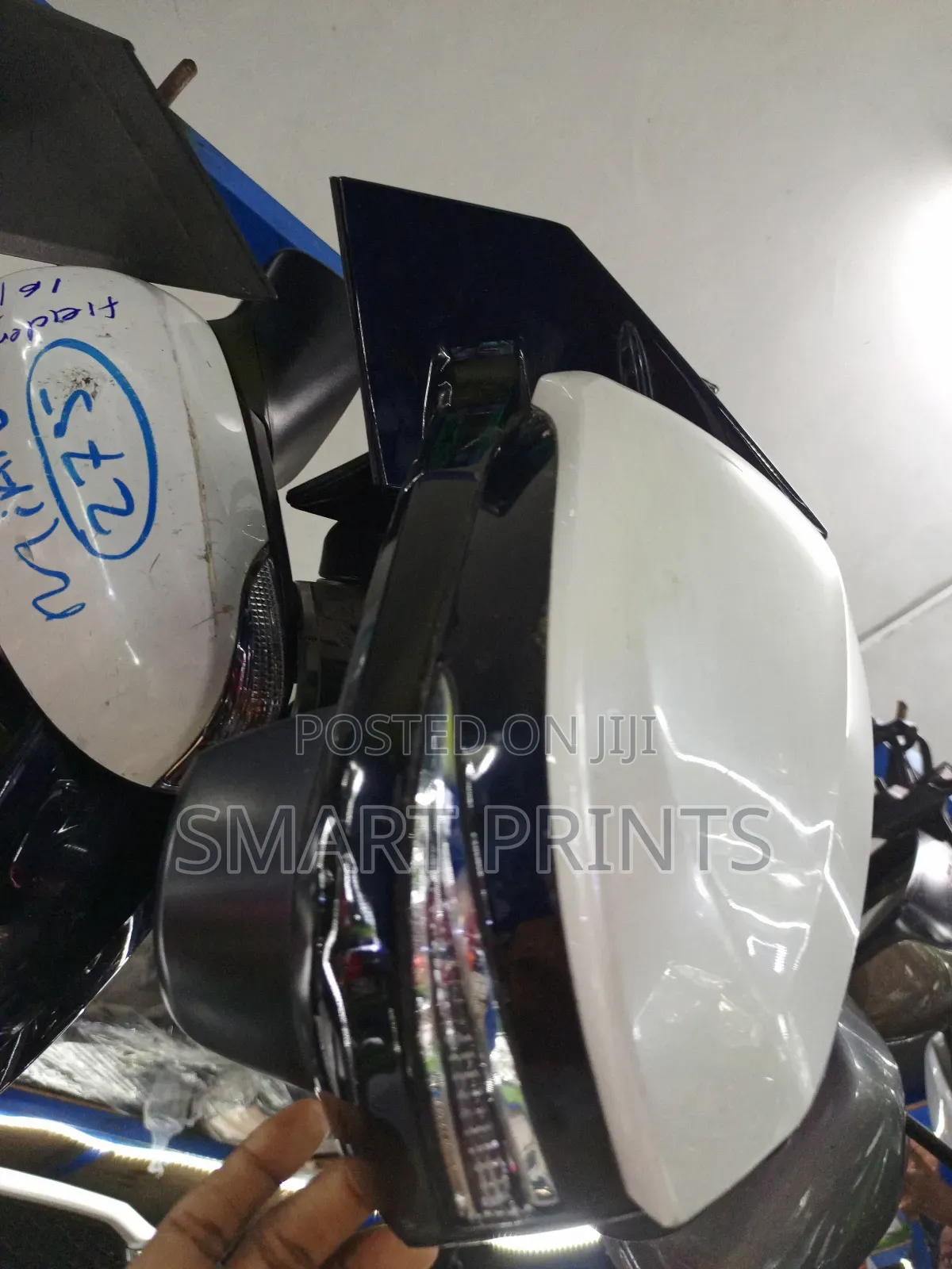 Ex Japan Toyota Harrier 2014 Side Mirror in Good Condition