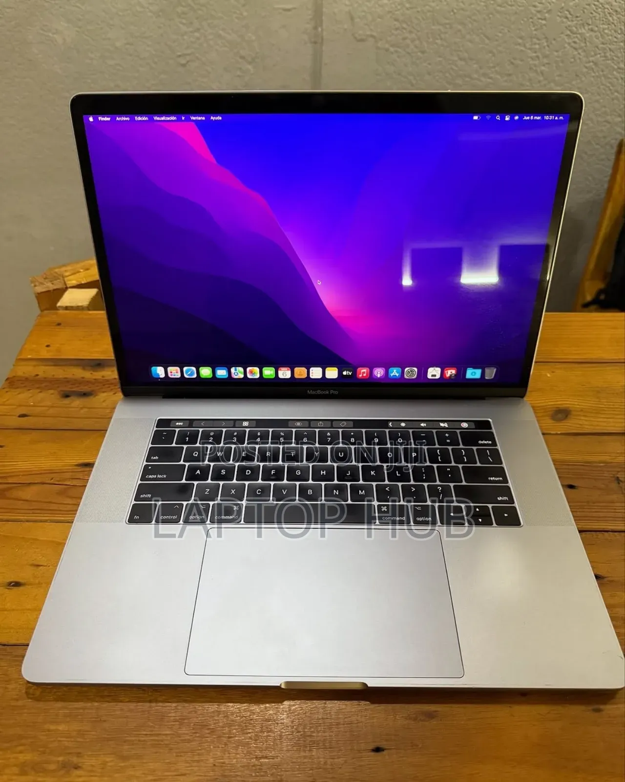 Laptop Apple MacBook Pro 2016 16GB Intel Core I7 SSD 512GB