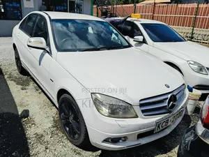 Mercedes-Benz C200 2008 White