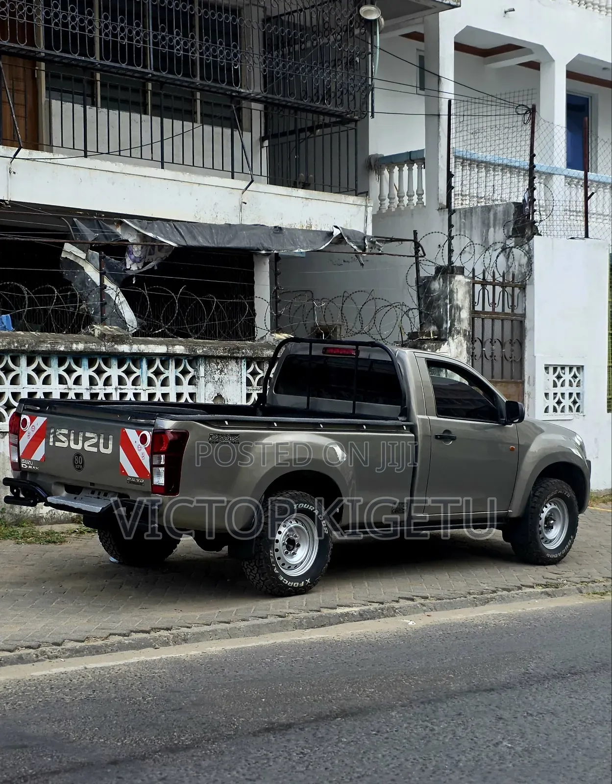 Isuzu D-MAX 2021 Silver