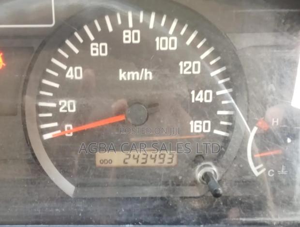 Isuzu Elf,2014model,3000cc Diesel, Manual Transmission and Fridge! - thumbnail 8