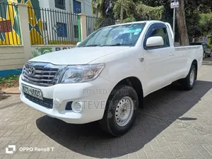 Toyota Hilux 2.5 D-4D SRX 2012 White