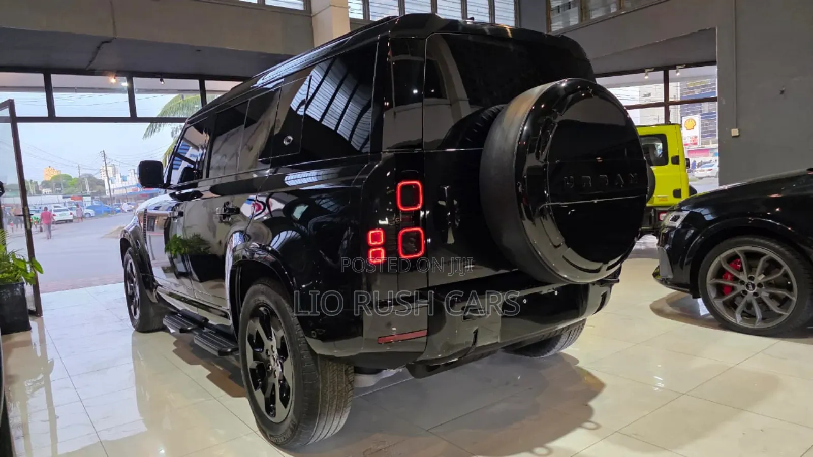Land Rover Defender 2023 Black