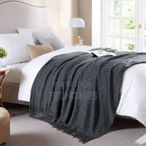 High-Quality Knitted Throw Blankets With Tassels - 130 by 180 Cm