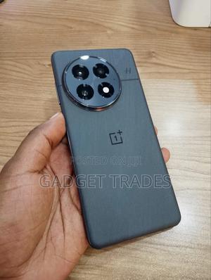 New OnePlus 13 512 GB Black - main view
