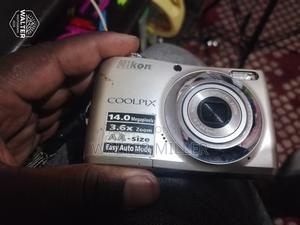 Nikoncamera - main view