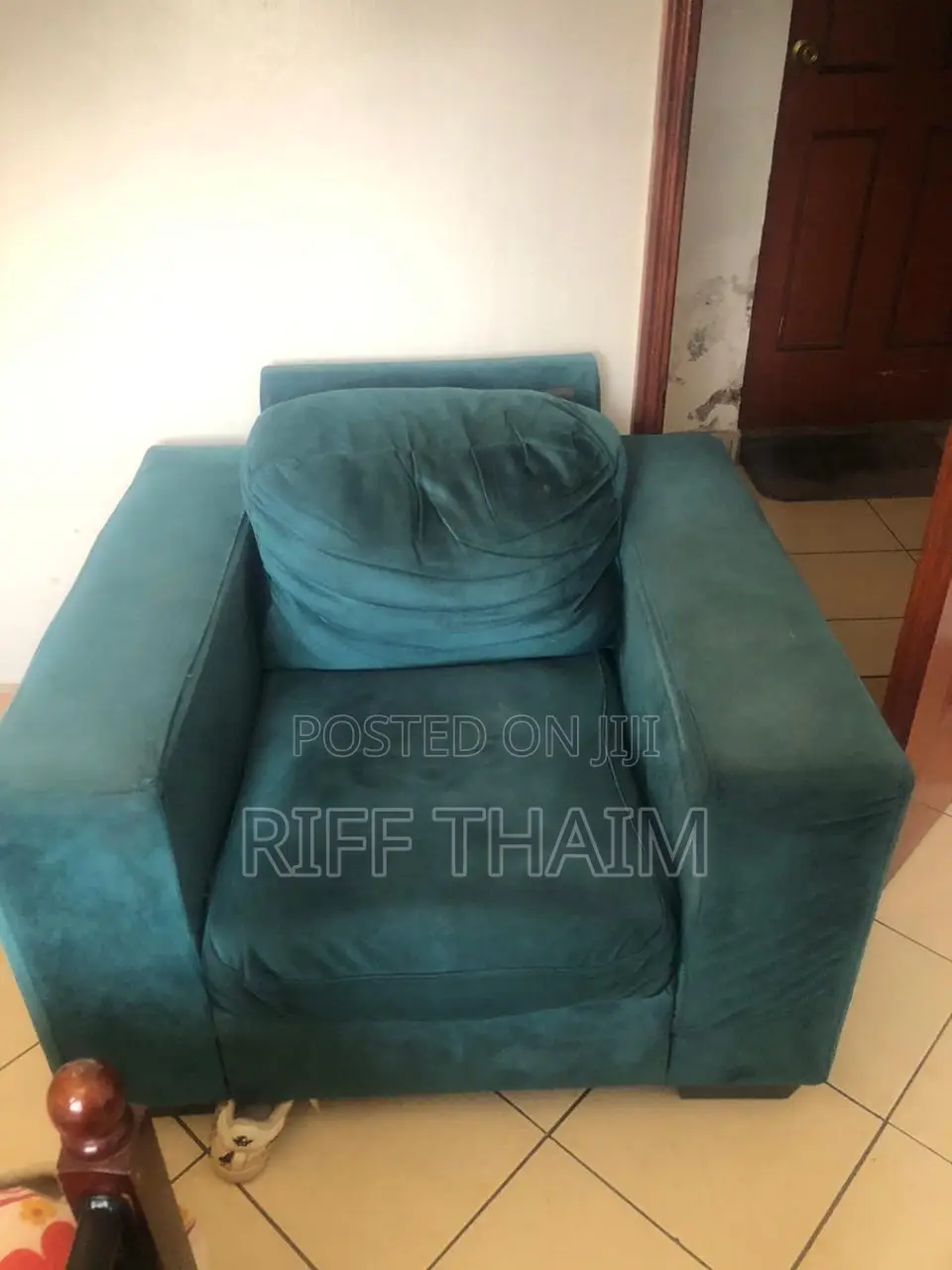 1 Seater Used Sofa / Tv Cabinet for Sell