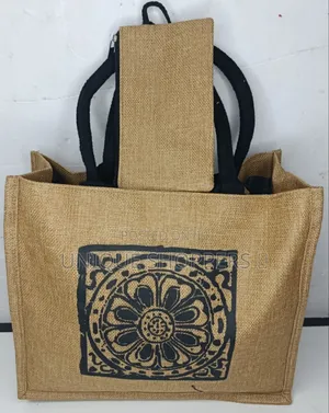 2 in 1 Jute / Tote Bag With a Detachable Porch.