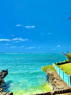 5 Bedroom Beachfront Villa in Nyali