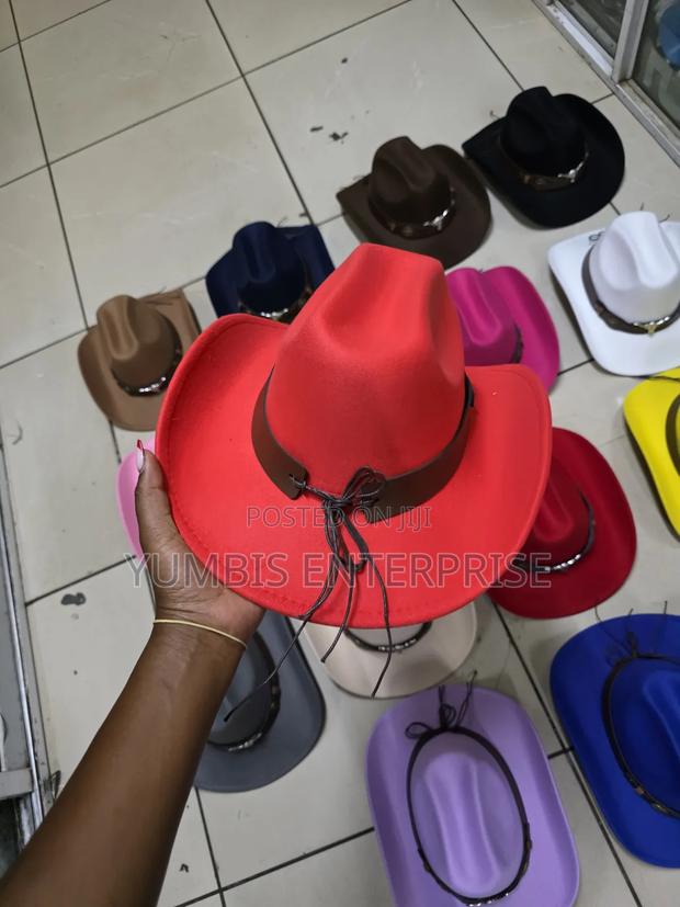 Red Stylish Cowboy Hats at 1000 - thumbnail 2