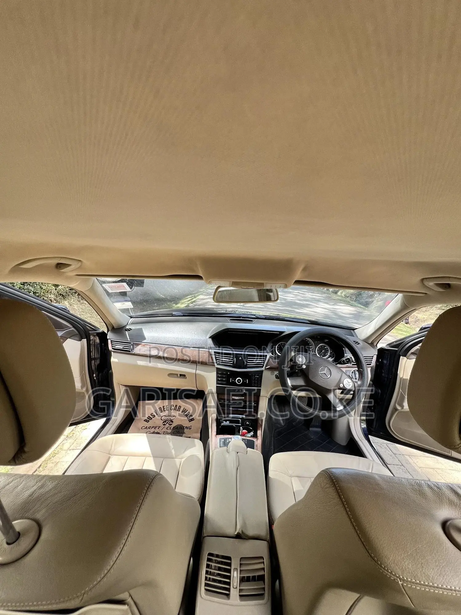 Mercedes-Benz E200 2013 Blue