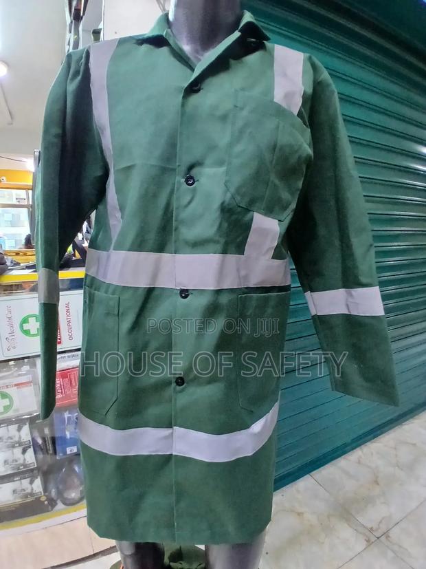 Protective Material Green Dust Coats - thumbnail 2