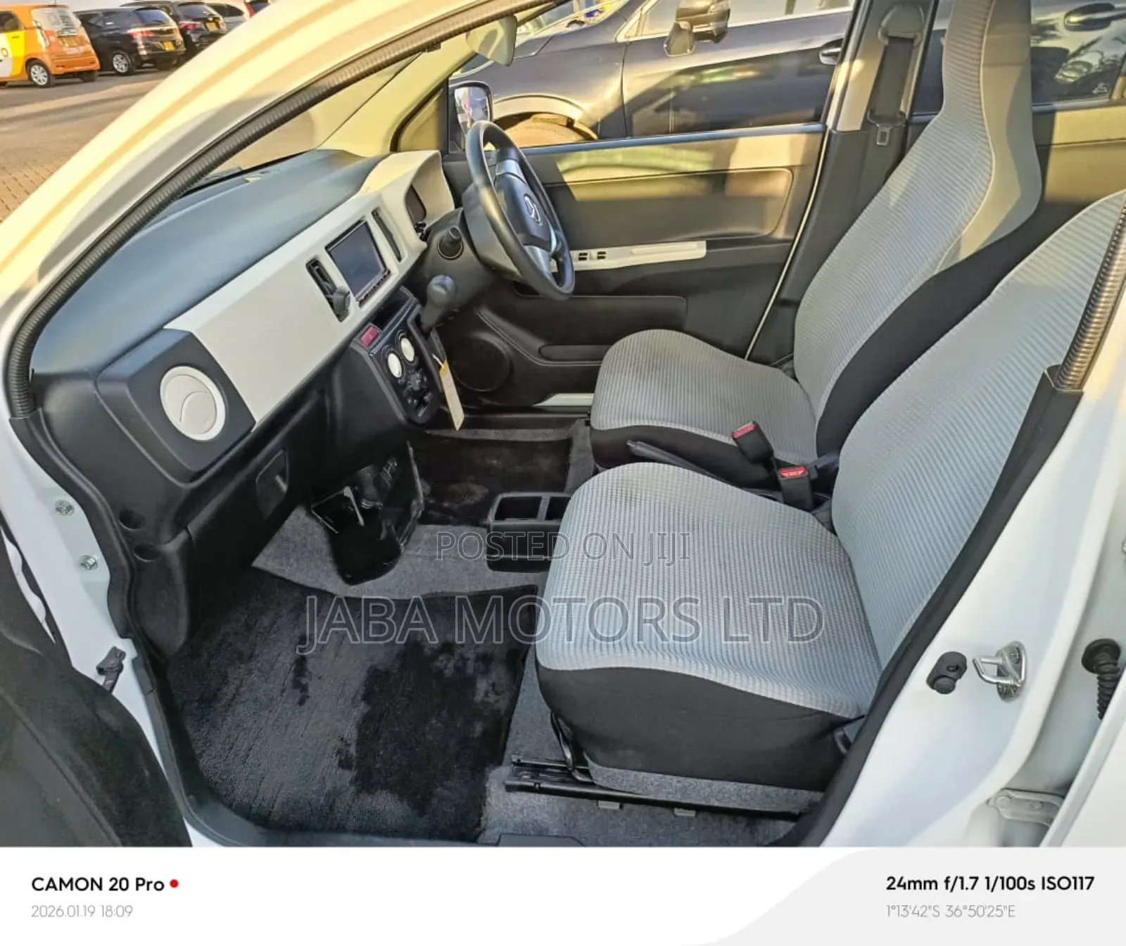 Mazda Carol 2017 White
