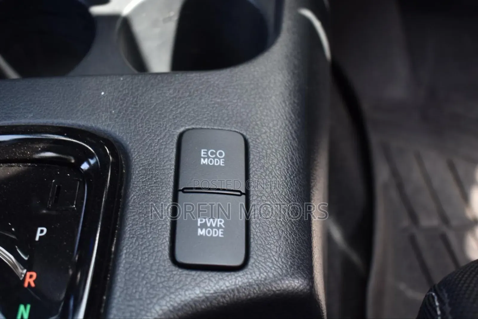 Toyota Hilux 2020 Silver
