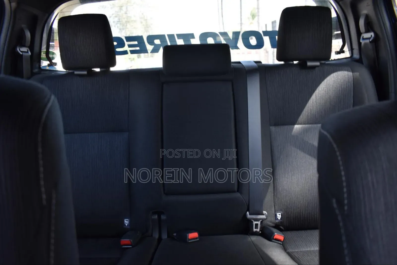 Toyota Hilux 2020 Silver