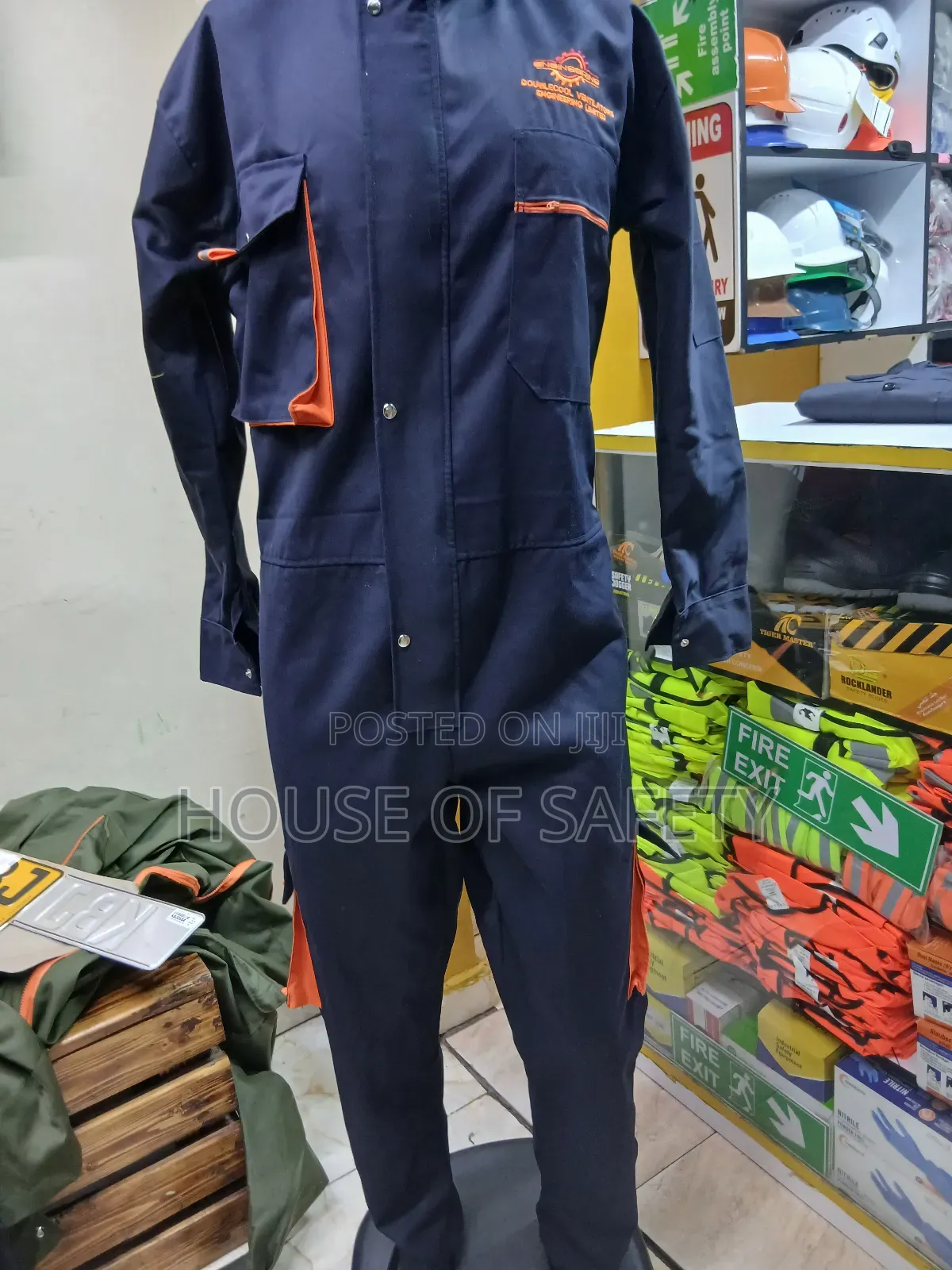 Cargo Overall Specifically Designed to Enhance Functionality