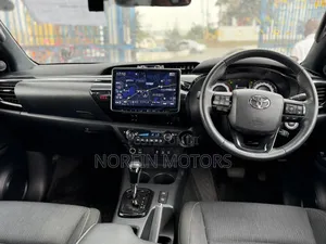 Toyota Hilux 2020 Matt Black