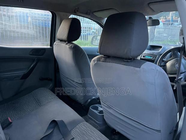 Ford Ranger - thumbnail 4