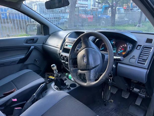 Ford Ranger - thumbnail 6