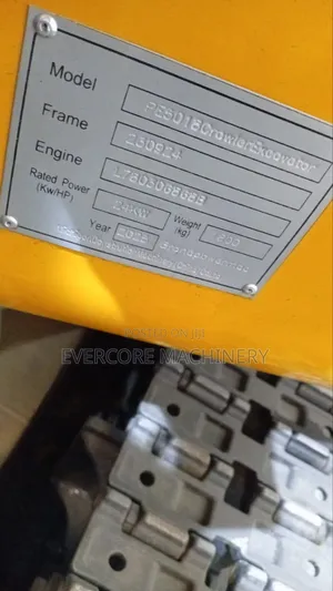 Commercial Diesel Mini Crawler Excavator 24kw Chain Type