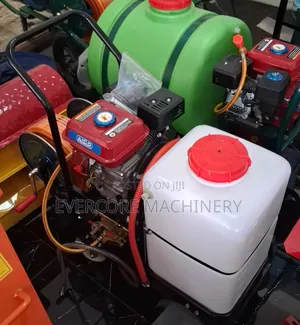 Heavy Duty 60l Agricultural Trolley Sprayer With 8hp Engine