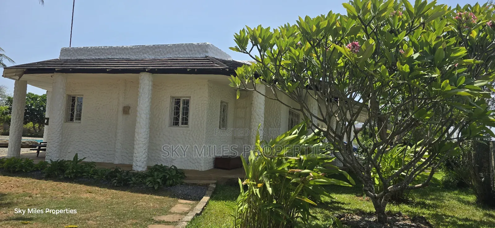 Furnished 3bdrm Villa in Kikambala for sale