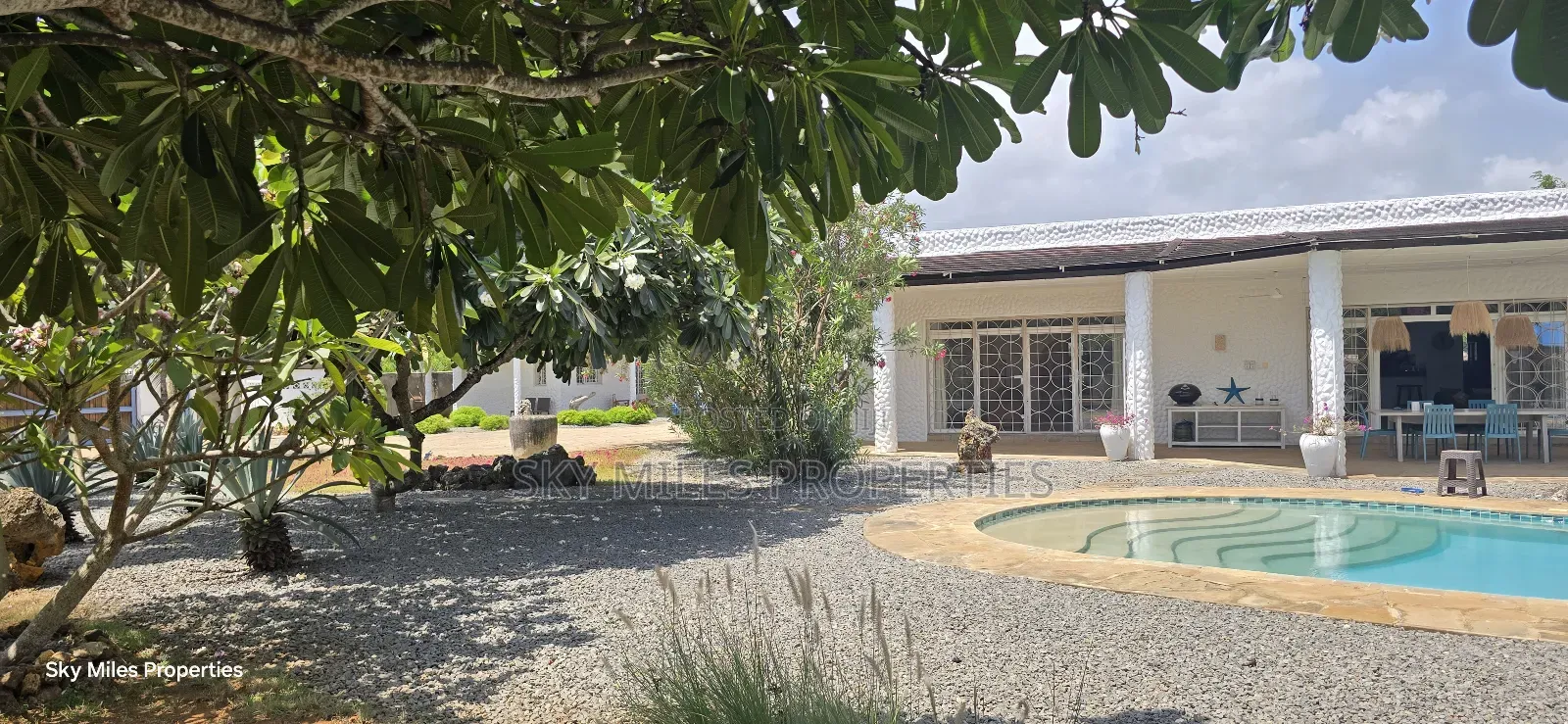 Furnished 3bdrm Villa in Kikambala for sale