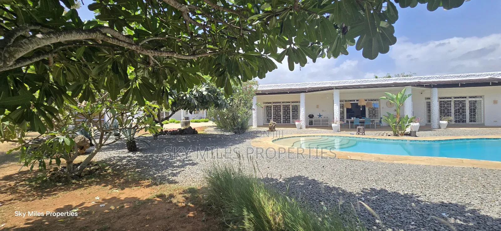 Furnished 3bdrm Villa in Kikambala for sale