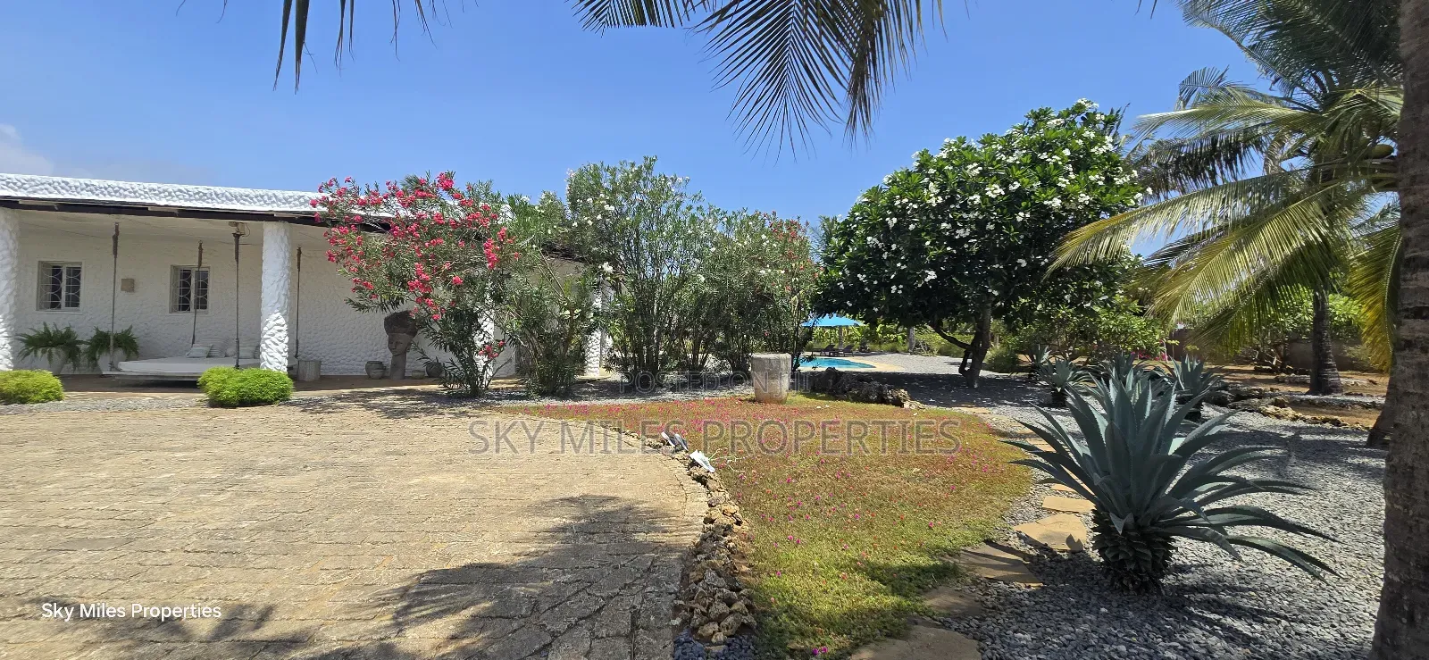 Furnished 3bdrm Villa in Kikambala for sale