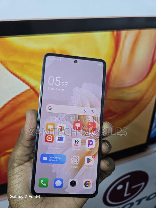 Tecno Camon 20 Pro 256 GB Blue - thumbnail 4