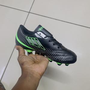 Unisex Kids Football Boots 31-36 - thumbnail 2